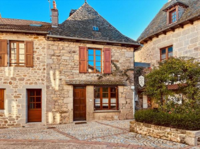 Maison de village médiéval, 2ch, 4pers, jardin